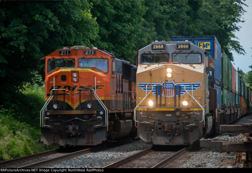 BNSF + UP meet